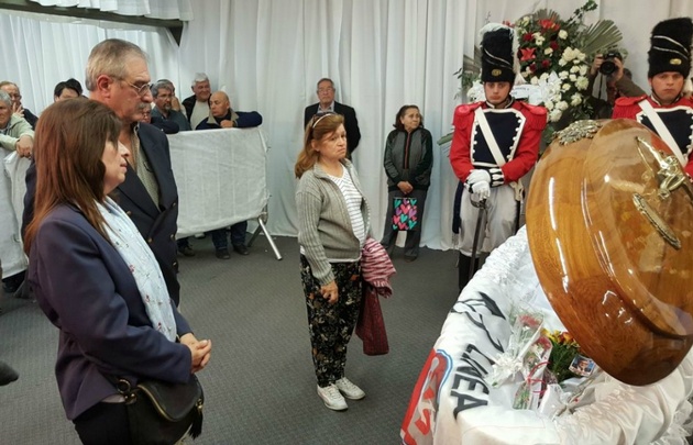 Despiden los restos de Angeloz en el Panal.