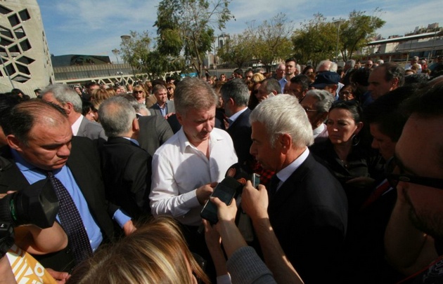Despiden los restos de Angeloz en el Panal.