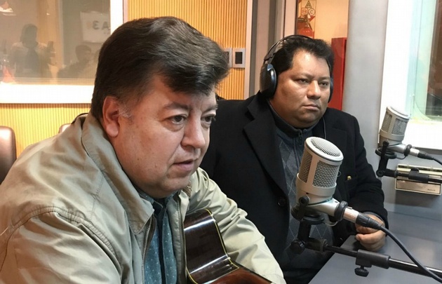 Tupay en los estudios de Cadena 3