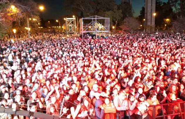 FOTO: Una multitud en el Parque de lasTejas.