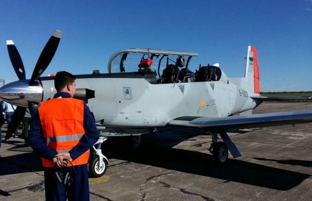 Presentaron los Texan II en Fadea.