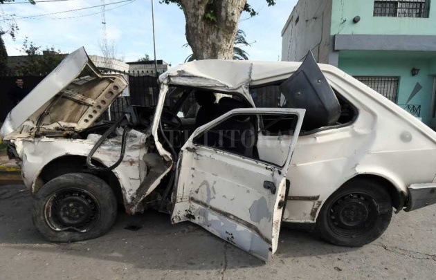 Volcó un Fiat 147 y se mató una joven y su hija (Foto: El Litoral).