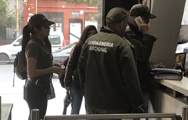 Gendarmería allanó el Grupo Indalo (@ischargro).