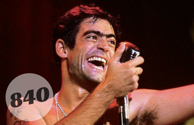 La canción "840" que interpretó Rodrigo se hizo famosa a nivel nacional.
