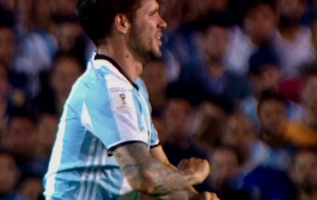 El volante de Boca les dijo a sus compañeros: "¡Me rompí los cruzados!".
