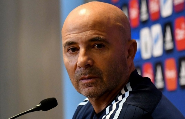 Sampaoli sigue buscando el equipo ideal.