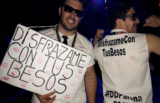 Alegría, colorido, música y, sobre todo, espíritu lúdico en la fiesta paranaense.