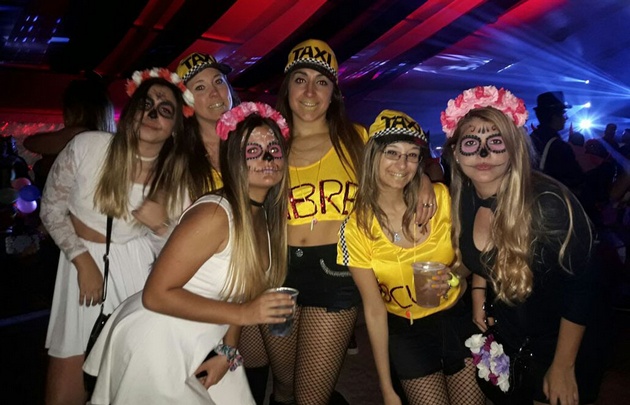 Alegría, colorido, música y, sobre todo, espíritu lúdico en la fiesta paranaense.