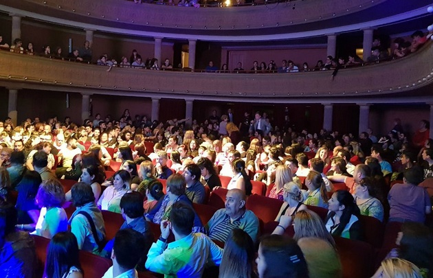 Ale Ceberio festejó 30 años de trayectoria en el Teatro Real