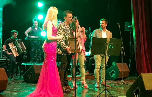 Ale Ceberio festejó 30 años de trayectoria en el Teatro Real