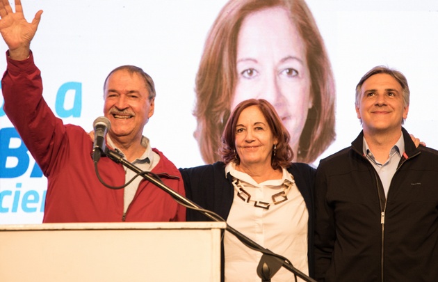 Schiaretti felicitó a Macri por el triunfo de Cambiemos.