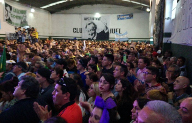 Dirigentes y militantes recuerdan a Néstor Kirchner en Florencio Varela.