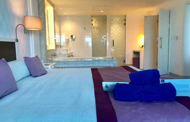 Celeste Benecchi y Cadena 3 en Cuba