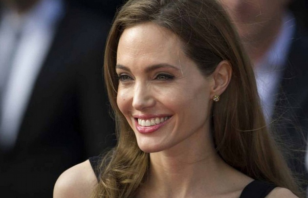 Una joven iraní se operó para tener el rostro de la actriz.