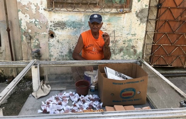 Celeste recorre los rincones de La Habana 