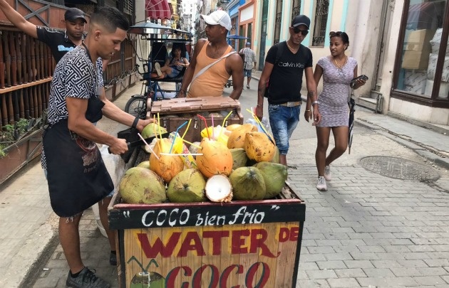 Celeste recorre los rincones de La Habana 