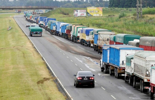 "El combustible subió 30%", manifestó Arata.
