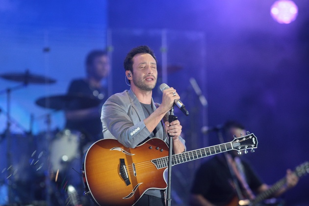 Luciano Pereyra cantó temas clásicos y más recientes.