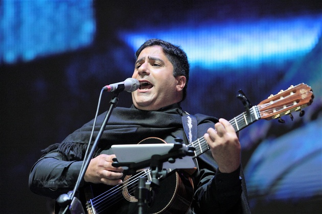 Martín Paz fue ovacionado en su debut como solista.