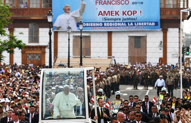 El Papa, durante su paso por Trujillo.