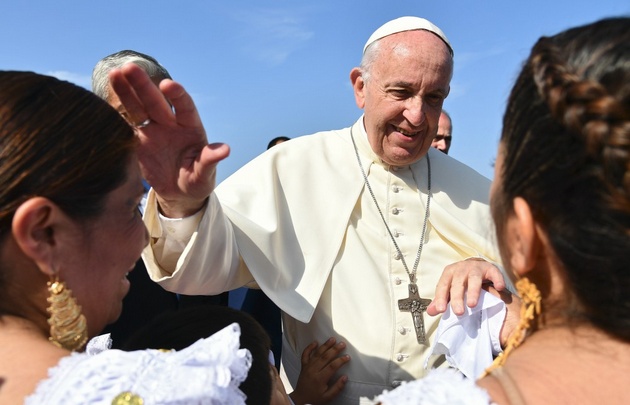 FOTO: El Papa fue recibido en Trujillo.