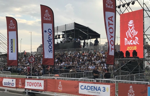 AUDIO: Carlos Sainz se llevó el Dakar 2018 y la ovación final en el Centro Cívico.