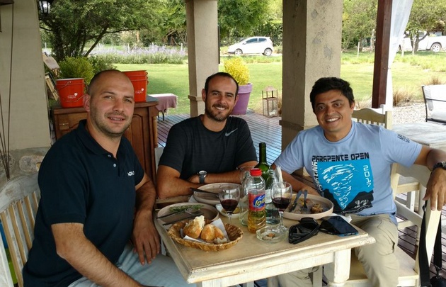 Ale Bustos junto a Joaquín Assen y Fabricio Díaz