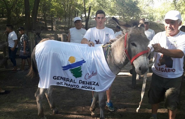 Los competidores esperan con ansias la gran final.