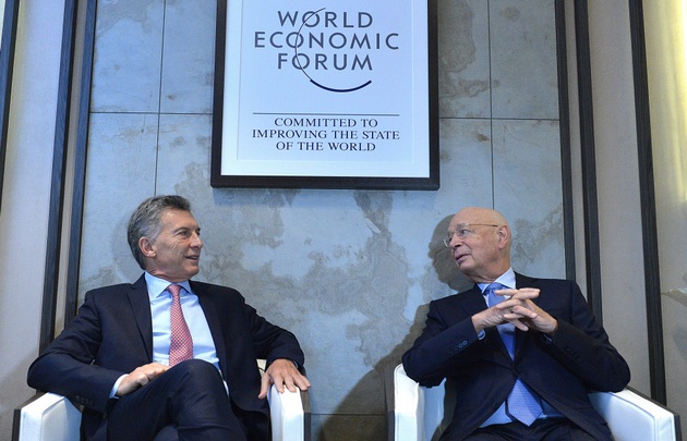 Macri junto al director ejecutivo del Foro Económico Mundial, Klaus Schwab.