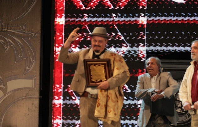 Adrián Maggi recibió el premio ANCROF-SADAIC al artista destacado del festival.