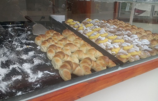 Medialunas artesanales en Chile.