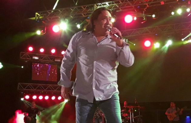 El riojano desplegó la chaya en el escenario Jacinto Piedra.