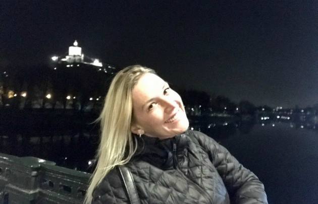Celeste Benecchi en Turín,a orillas del río Po.