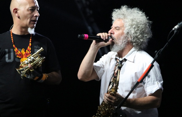 Los Fabulosos Cadillacs hicieron delirar al público en Villa María.