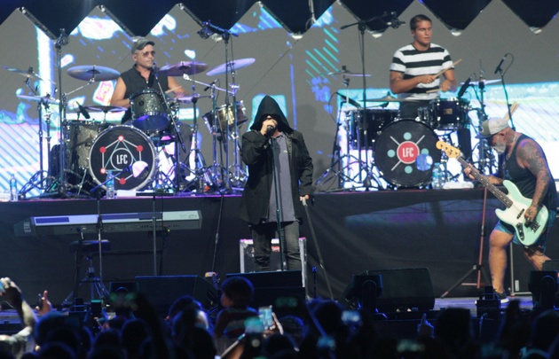 Los Fabulosos Cadillacs hicieron delirar al público en Villa María.