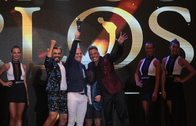 Bertona, Carabajal e Iripino en los Carlos.