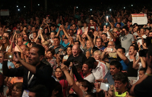El grupo revolucionó el Parque de Asistencia carlospacense.