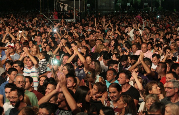 El grupo revolucionó el Parque de Asistencia carlospacense.