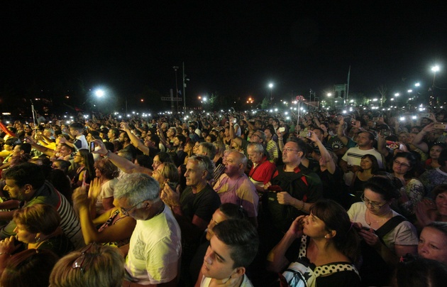 El grupo revolucionó el Parque de Asistencia carlospacense.