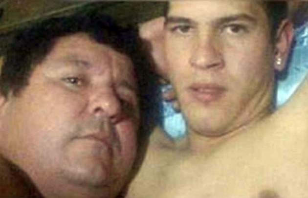 Escándalo en Paraguay: Filtran las fotos de un presidente con su jugador en la cama