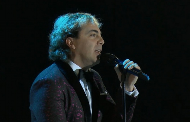 Cristian Castro brilló en la primera noche de El Calafate.