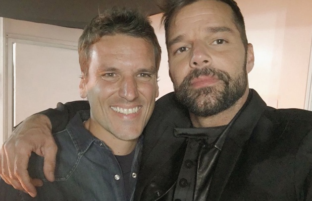 Martín Monguzzi y Ricky Martin en la fiesta de Alejandro Roemmers.