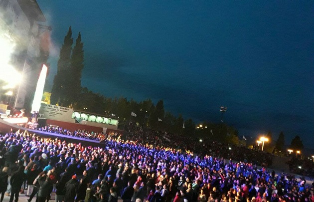 Los espectadores colmaron el Anfiteatro del Bosque en El Calafate.