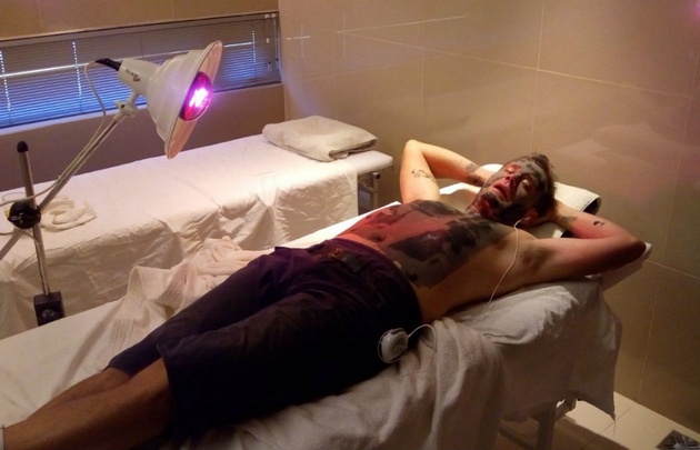 FOTO: Gonzalo Carrasquera tomó un tratamiento de fangoterapia en Mar Chiquita.