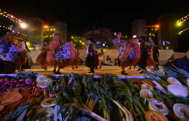 La tradicional bendición de los frutos. 