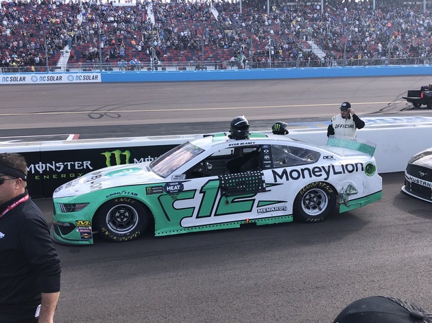 El Mustang de Ryan Blaney fue 3°, detrás de los Camry de Gibbs -SITIO@FordPerformance