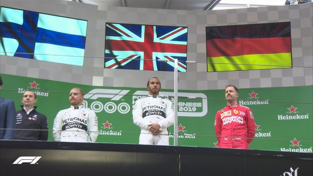 FOTO: Toda la alegría de Lewis Hamilton al final del GP de China -formula1.com-
