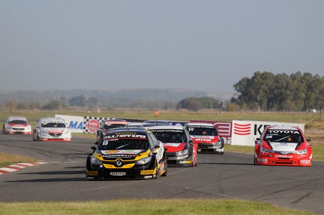 Rodrigo Lugón debió luchar en la pista los dos días para seguir liderando el certamen