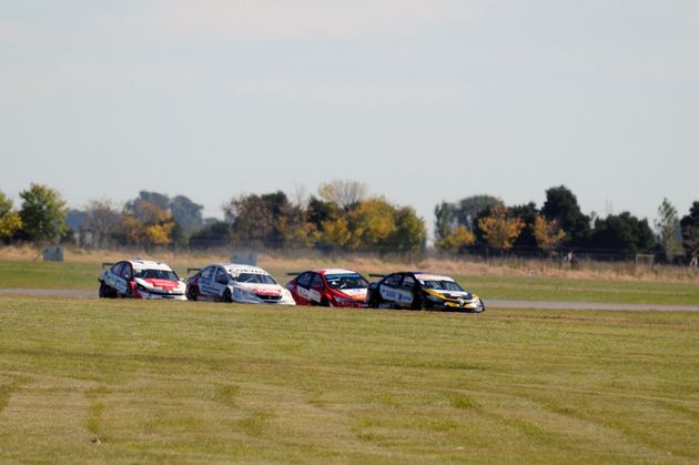 Moscardini con el auto herido es cazado por Peluso, Cingolani y Cabrera