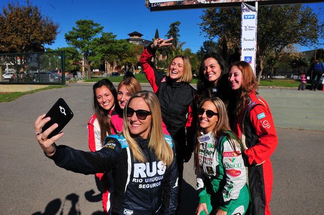FOTO: Nadia Cutro es la única mujer piloto en el Rally de Argentina -@nadiacutro-